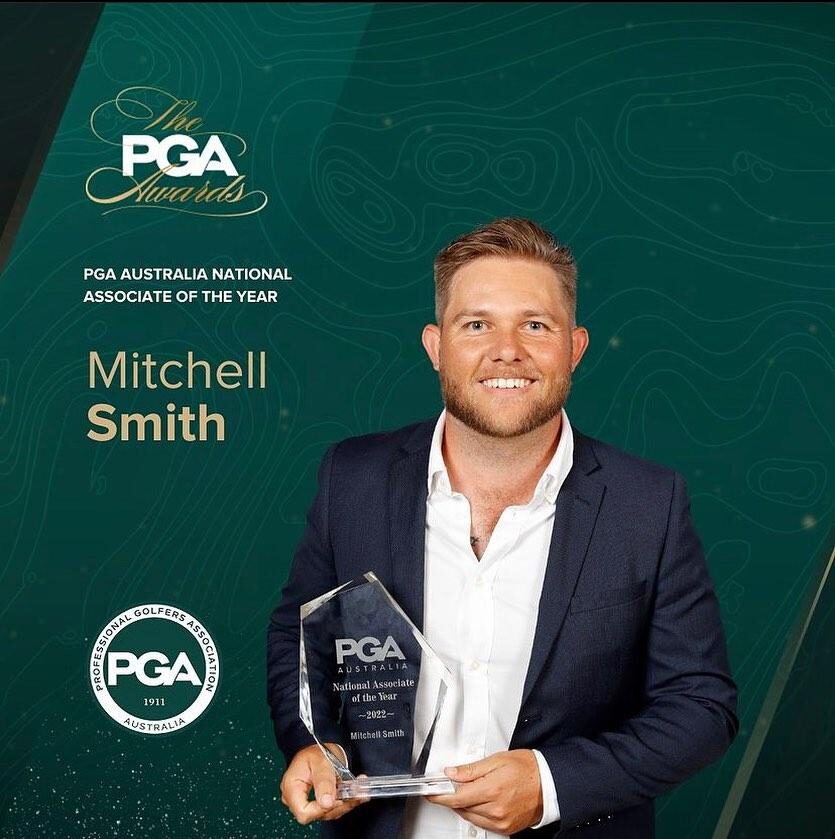 Mitchell Smith with his PGA Australia award